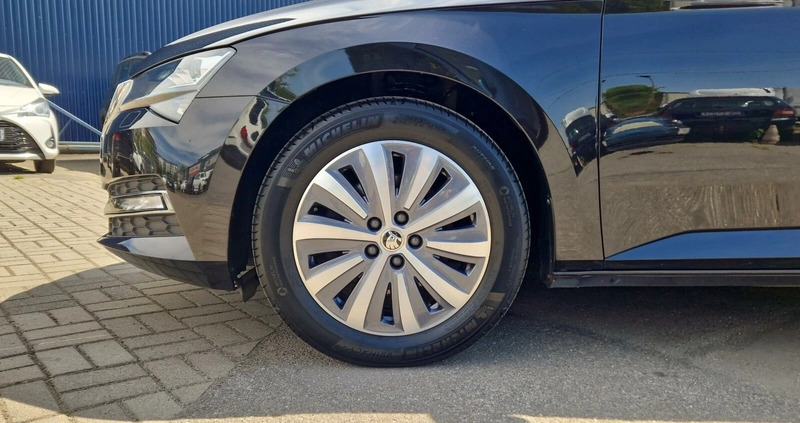 Skoda Superb cena 149900 przebieg: 65649, rok produkcji 2022 z Radymno małe 436